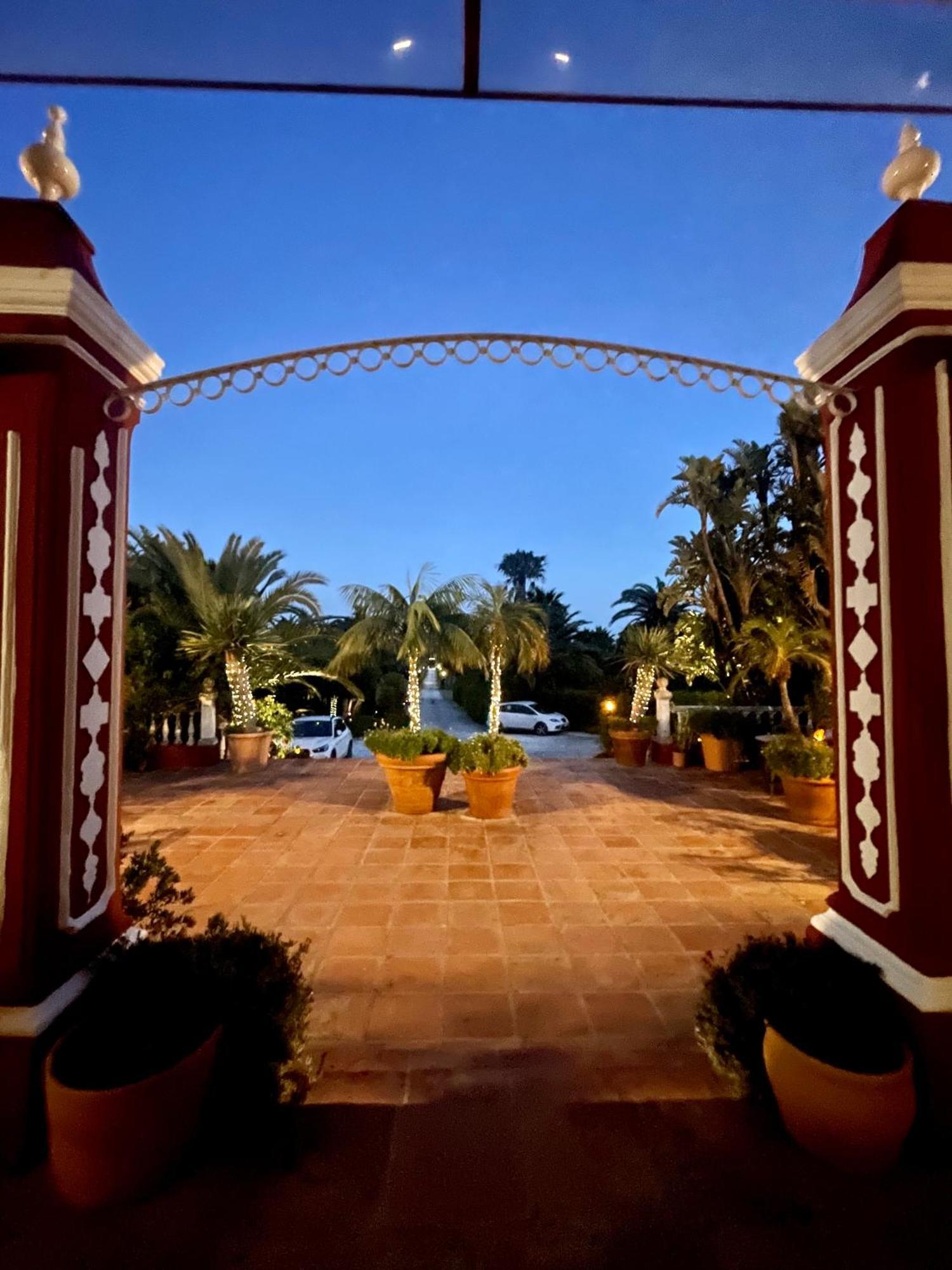 Hotel La Pena Tarifa