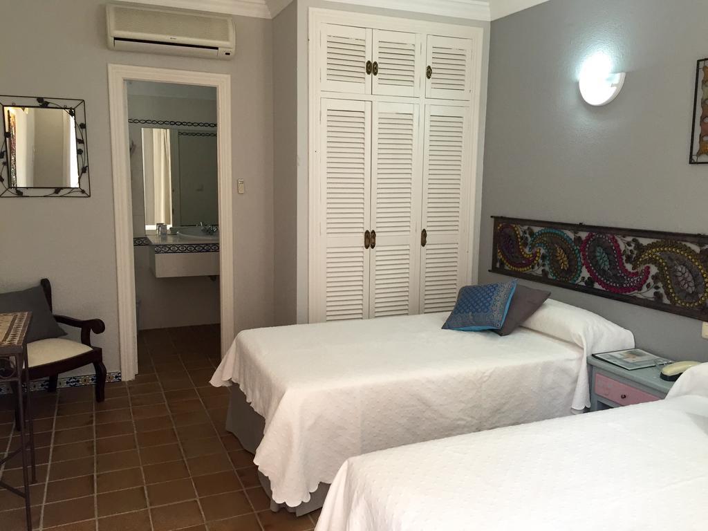 Hotel La Pena Tarifa
